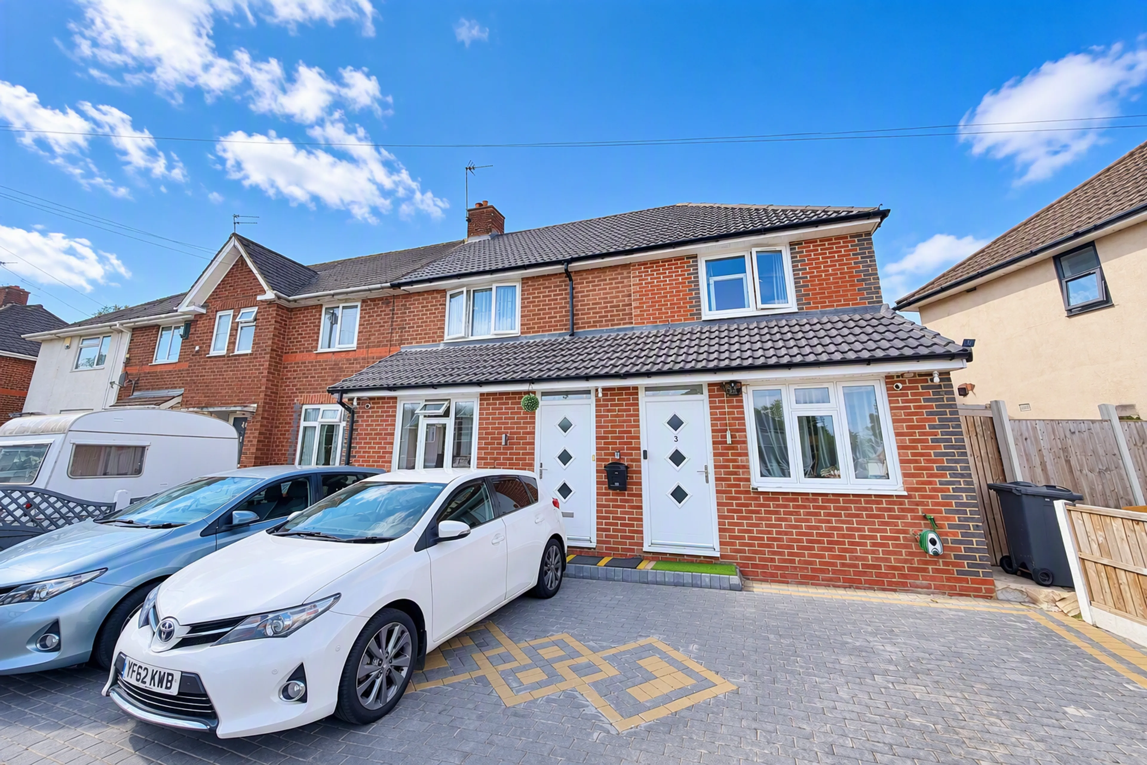 Property photo 0