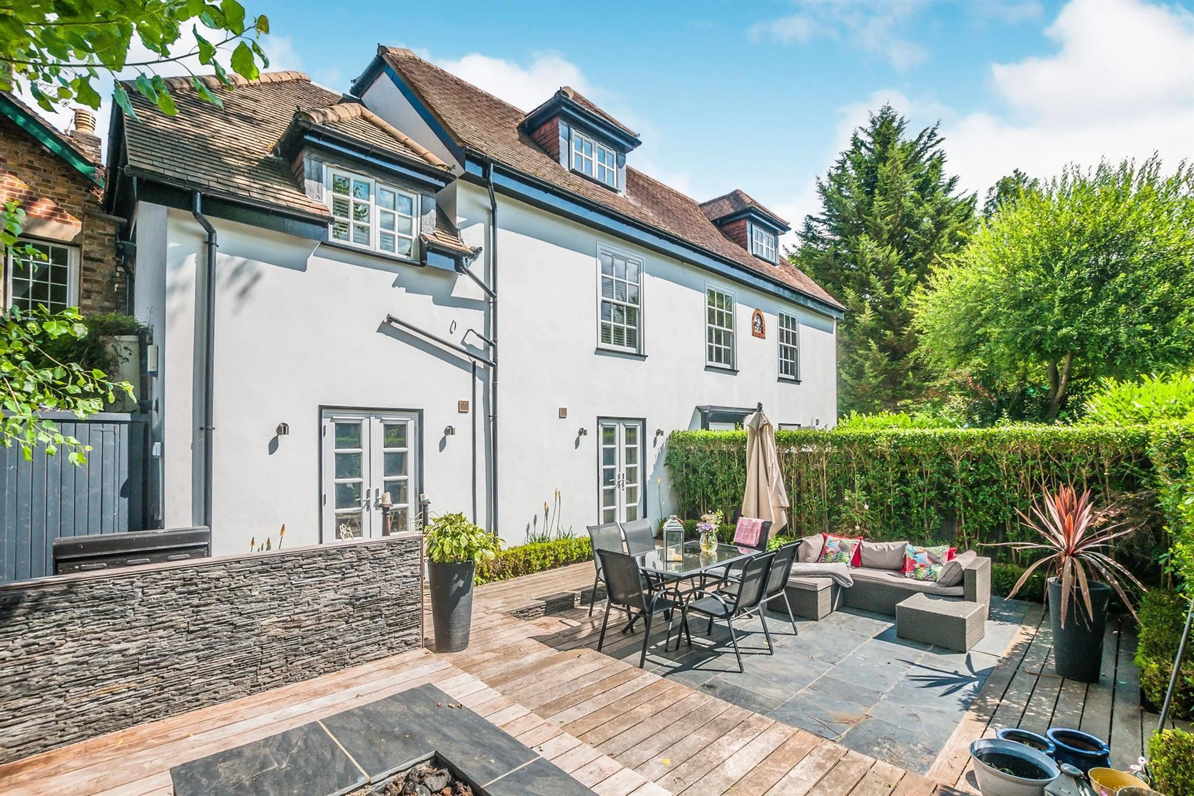 Property at Ray Mill Inn, Boulters Lock Island, Maidenhead