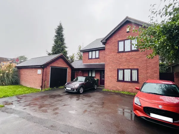 Hollyhedge Lane, Walsall