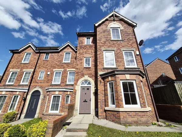 Mellor Close, Yew Tree Gardens, Black...
