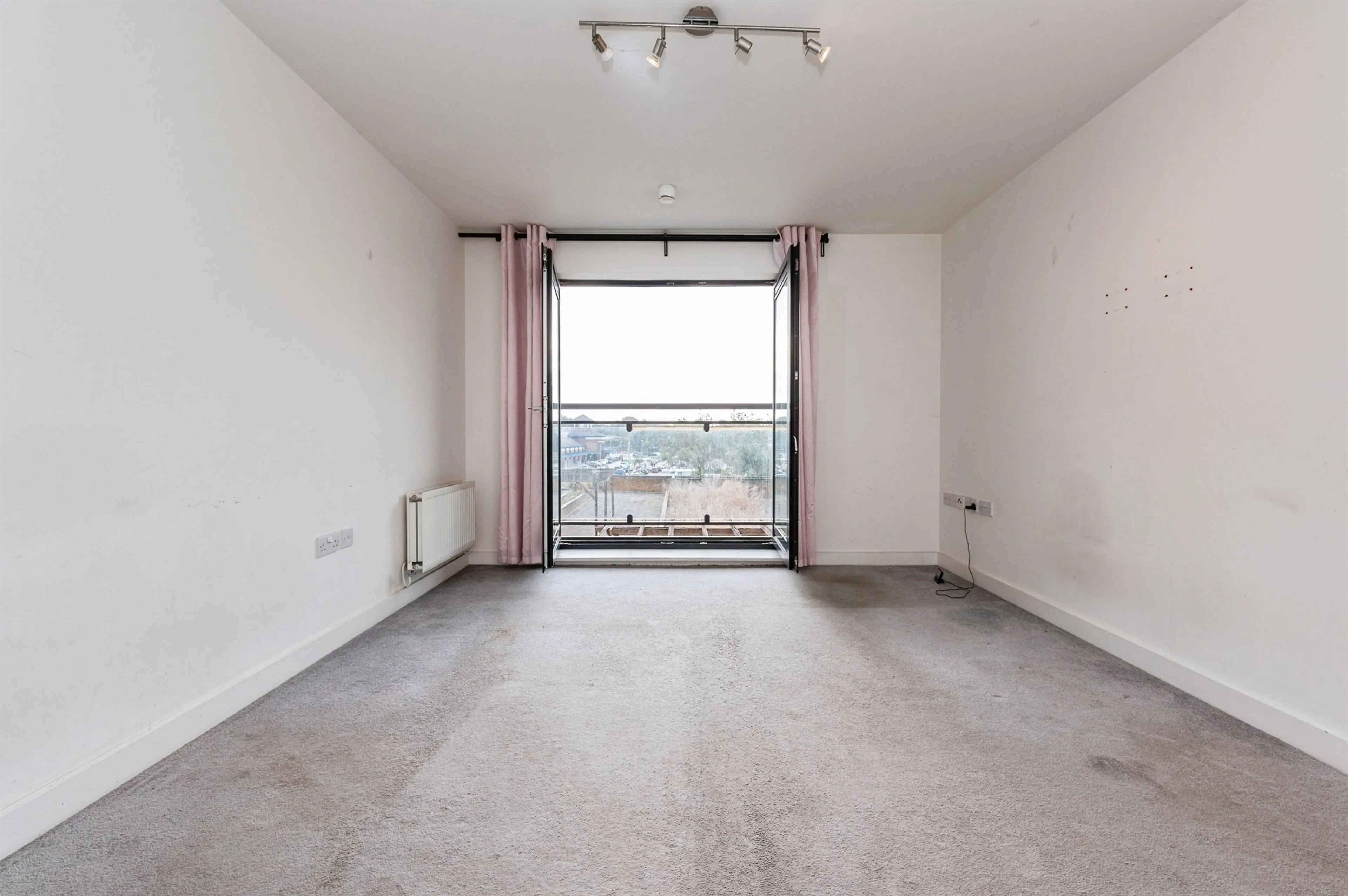 Property at Hogg Lane, Grays