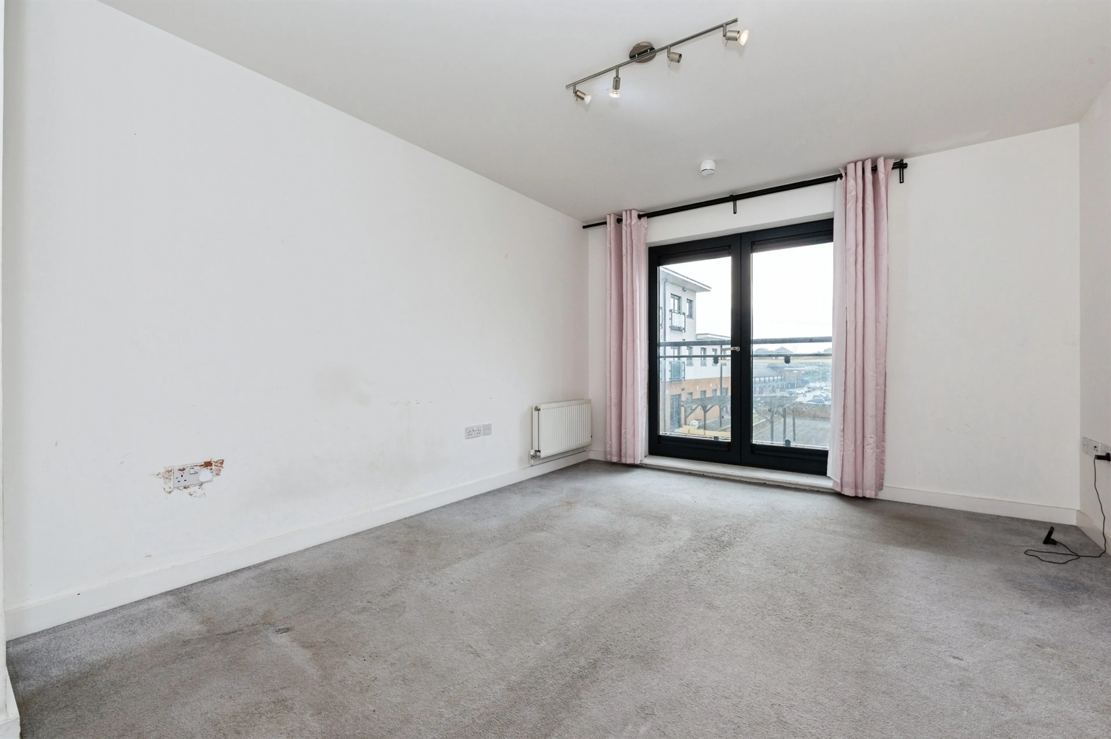 Property at Hogg Lane, Grays