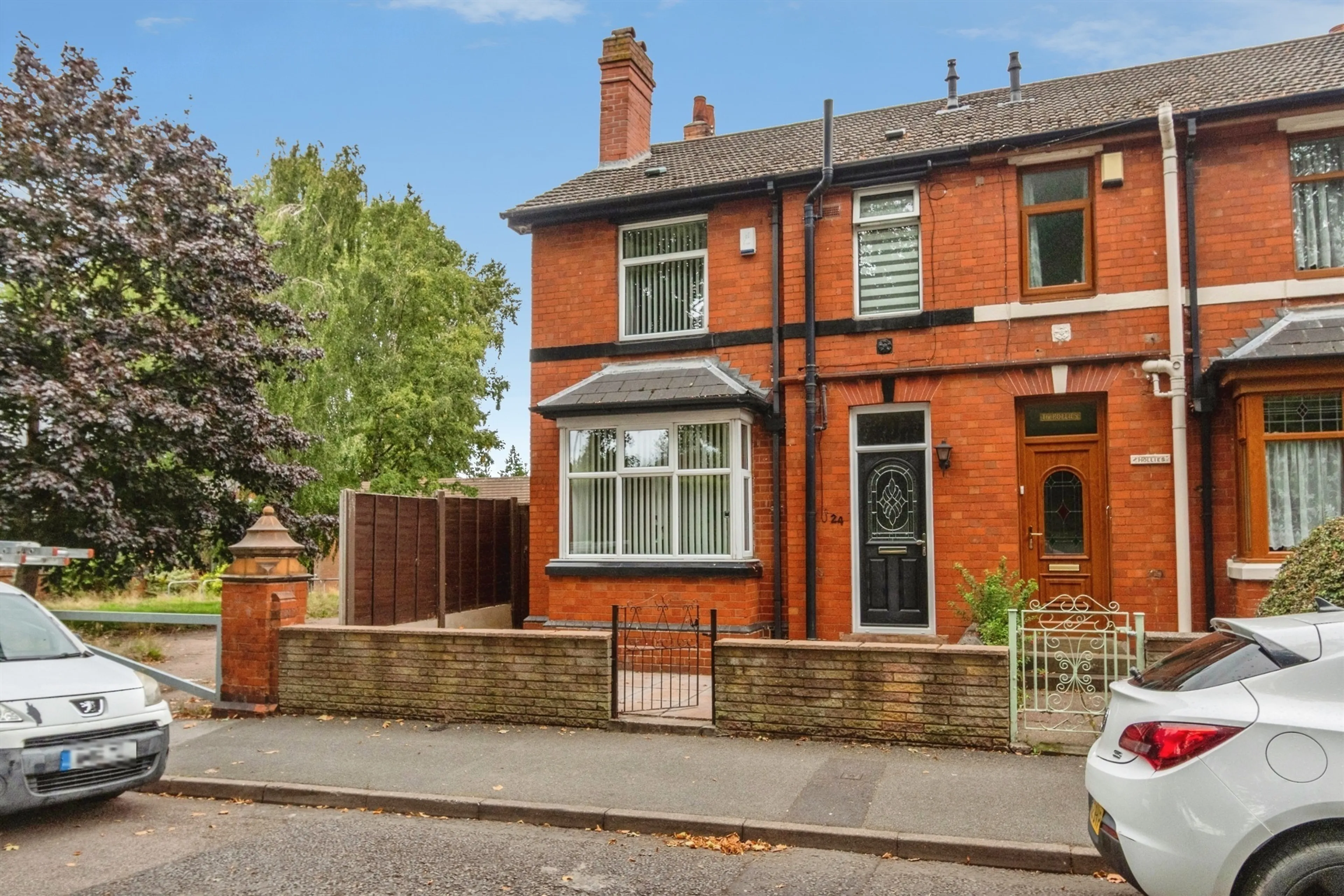 Property photo 0
