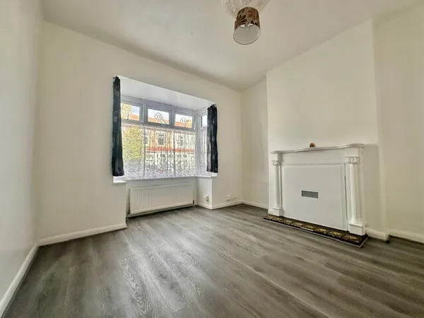 Faircross Avenue IG11