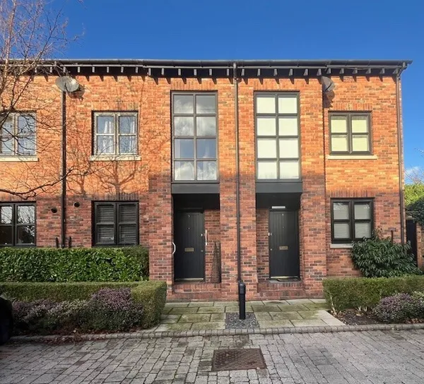 Waterford Place, Heald Green SK8