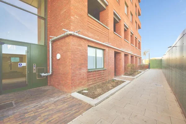 Vernal Way, London, N18