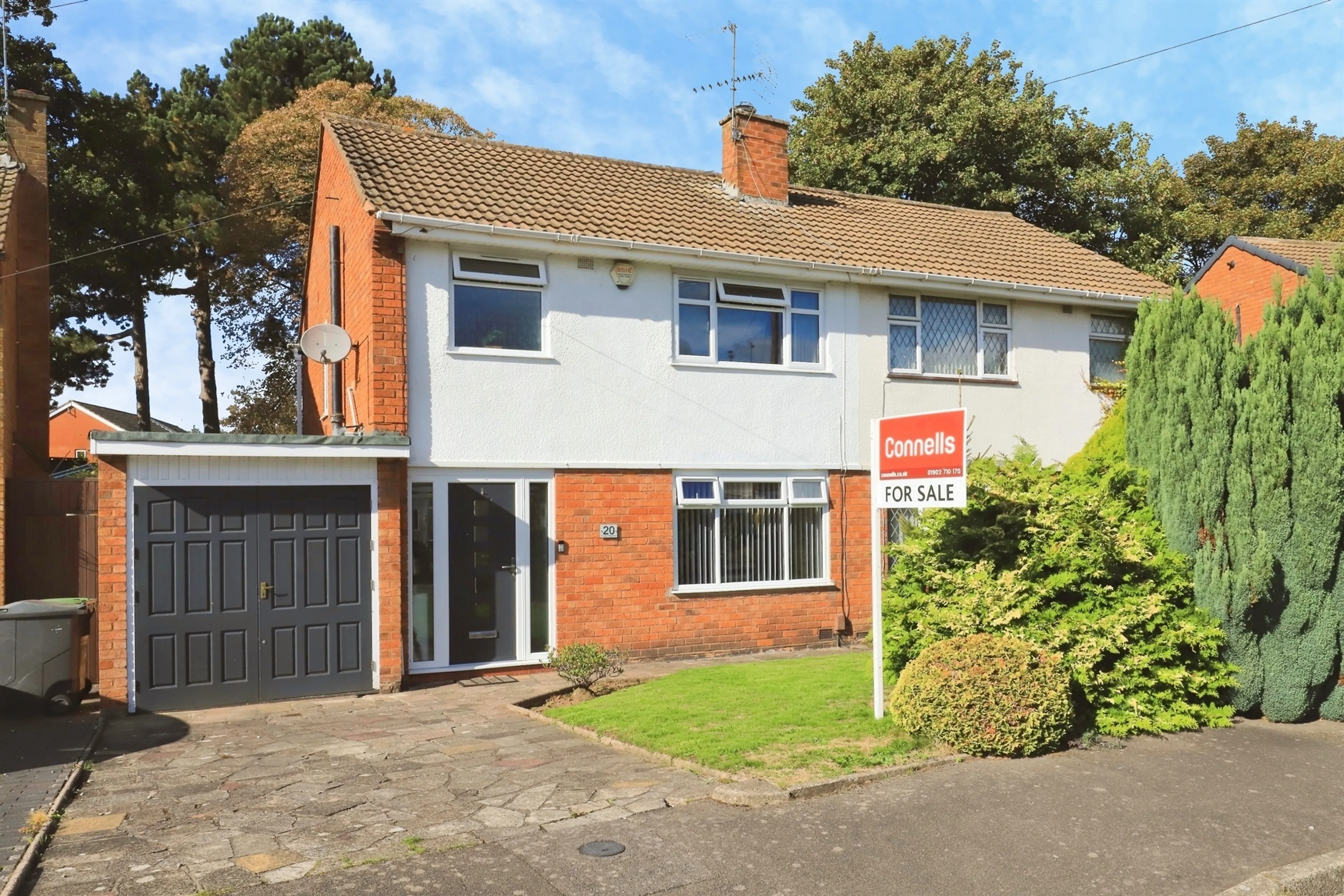 Property at Cricket Meadow, Fordhouses, Wolverhampton