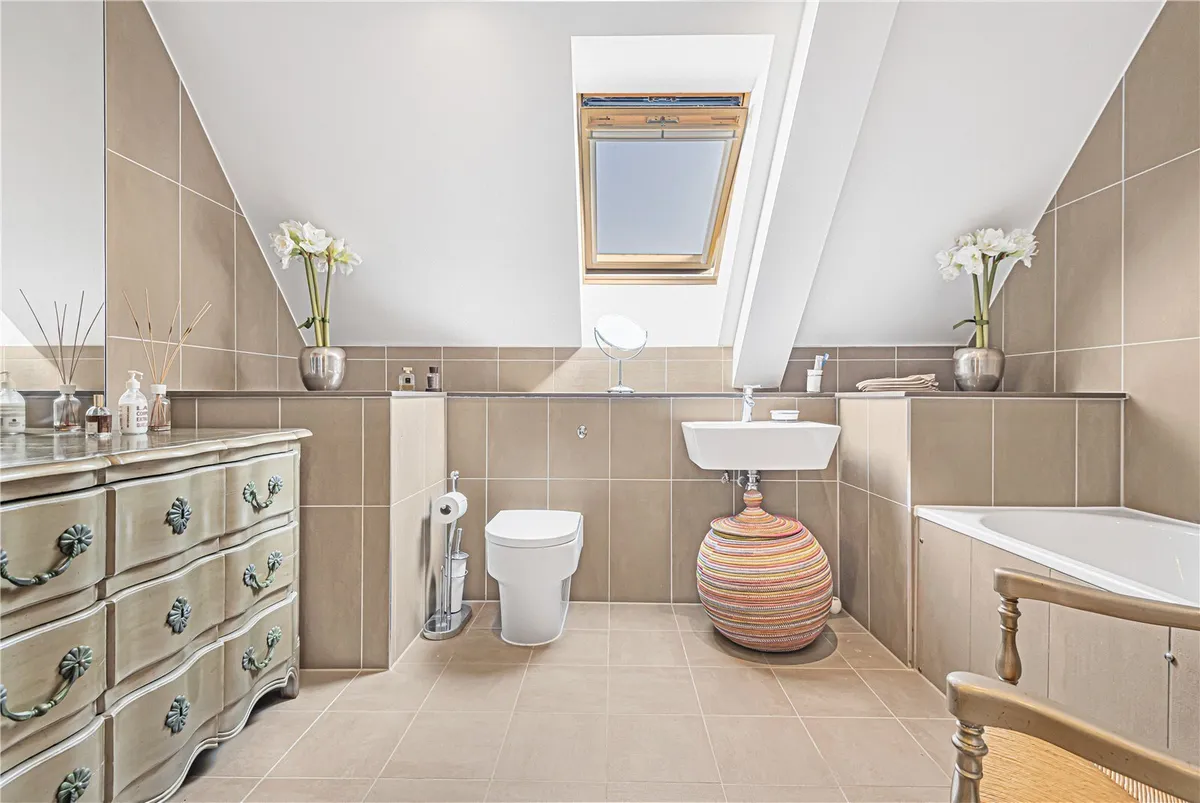 Station Road, Henley-on-Thames, Oxfordshire, RG9