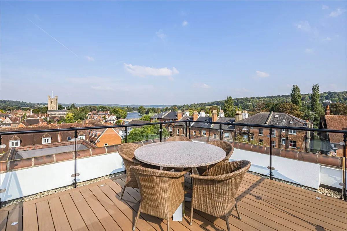 Station Road, Henley-on-Thames, Oxfordshire, RG9