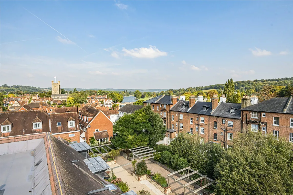 Station Road, Henley-on-Thames, Oxfordshire, RG9