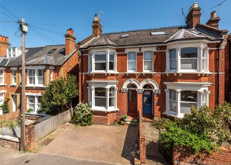 Wathen Road, Dorking, RH4