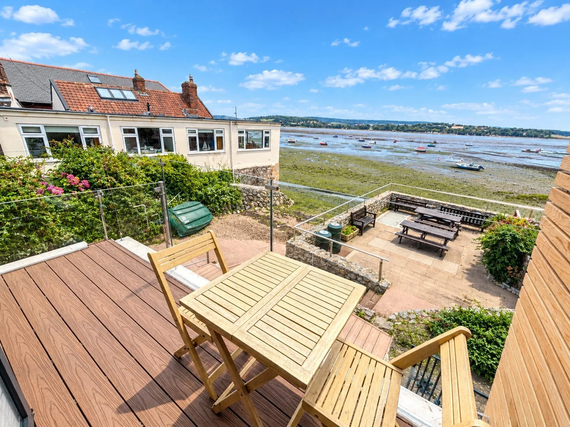Property photo top 1