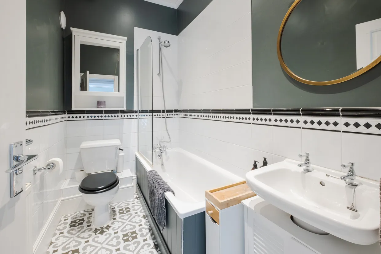 Hillfield Avenue, London, N8 photo 6