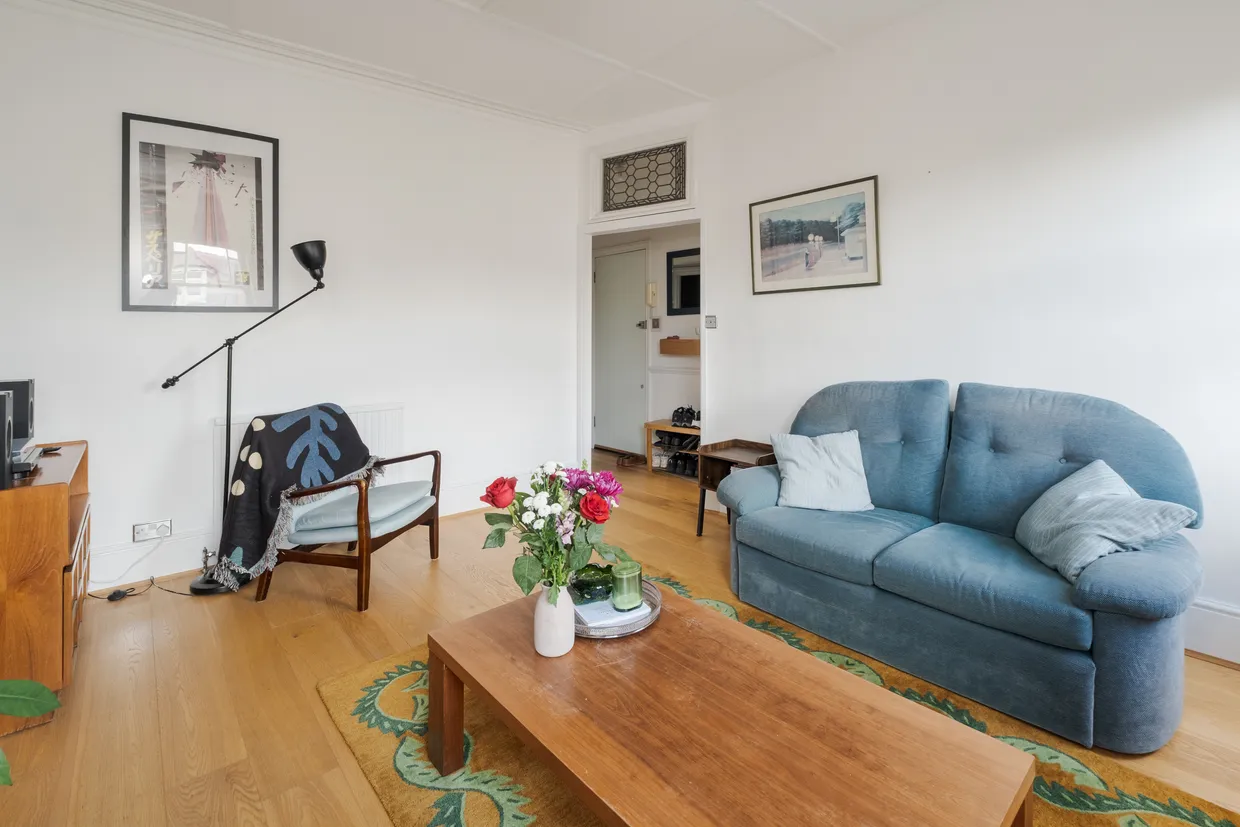Hillfield Avenue, London, N8 photo 13