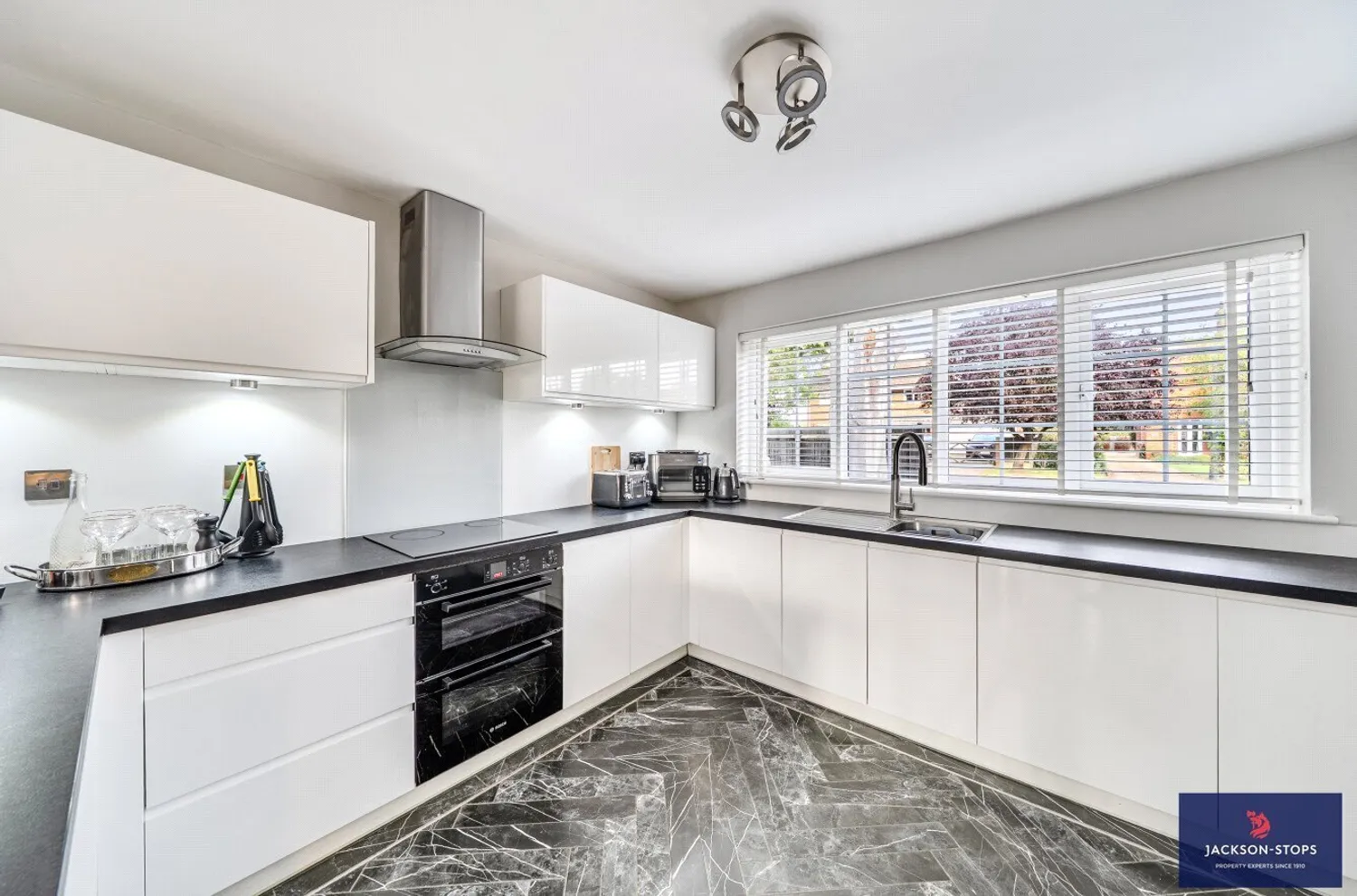 High Street, Ridgmont, MK43 photo 5