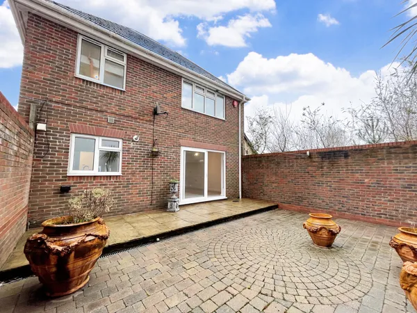 Wharfdale Road, Westbourne BH4