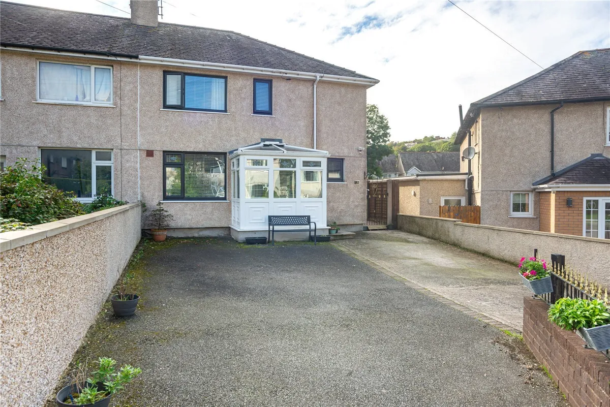 Pennant Crescent, Caernarfon Road, Bangor, Gwynedd, LL57