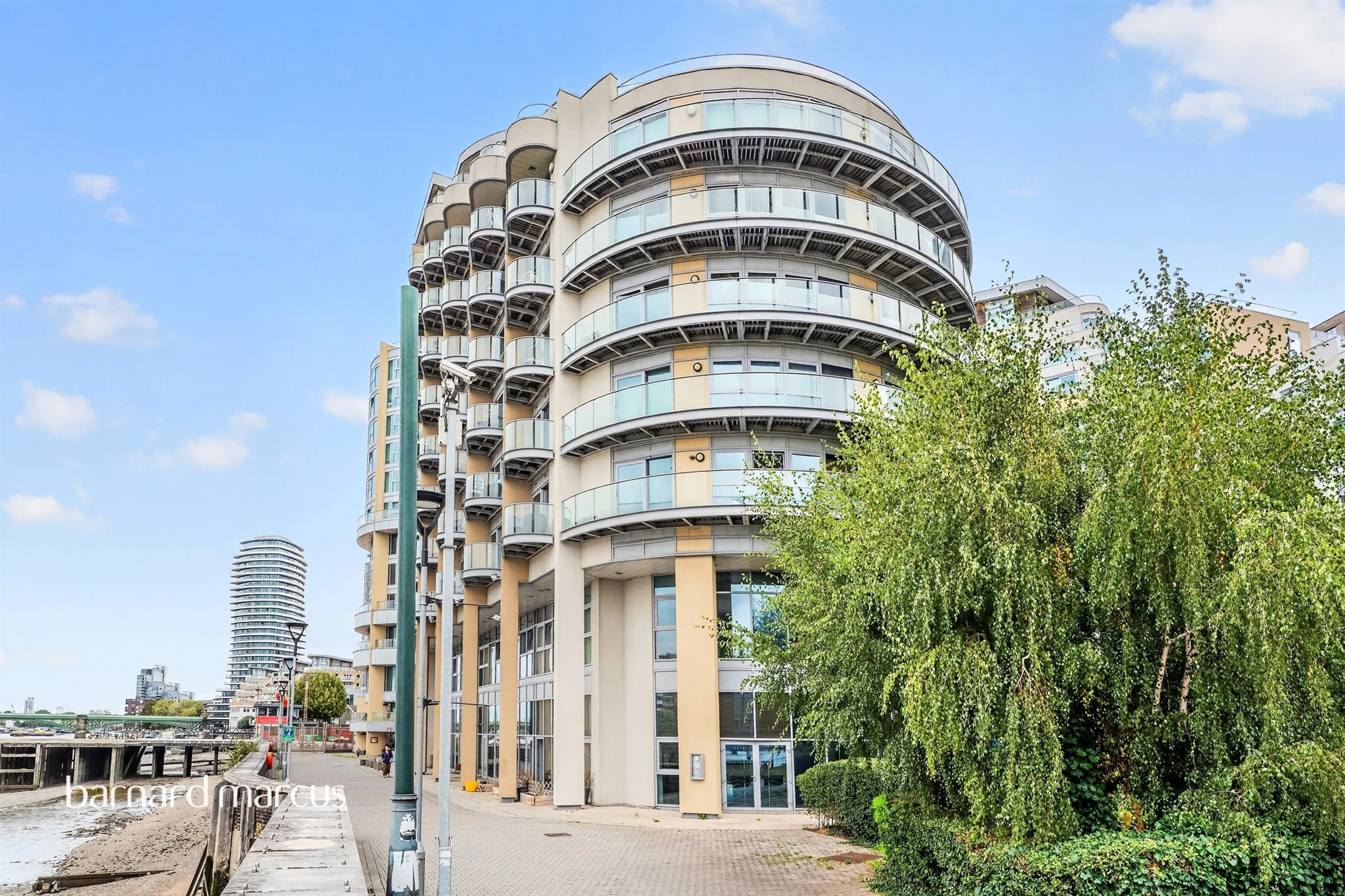 Property at Bridges Court Road, London