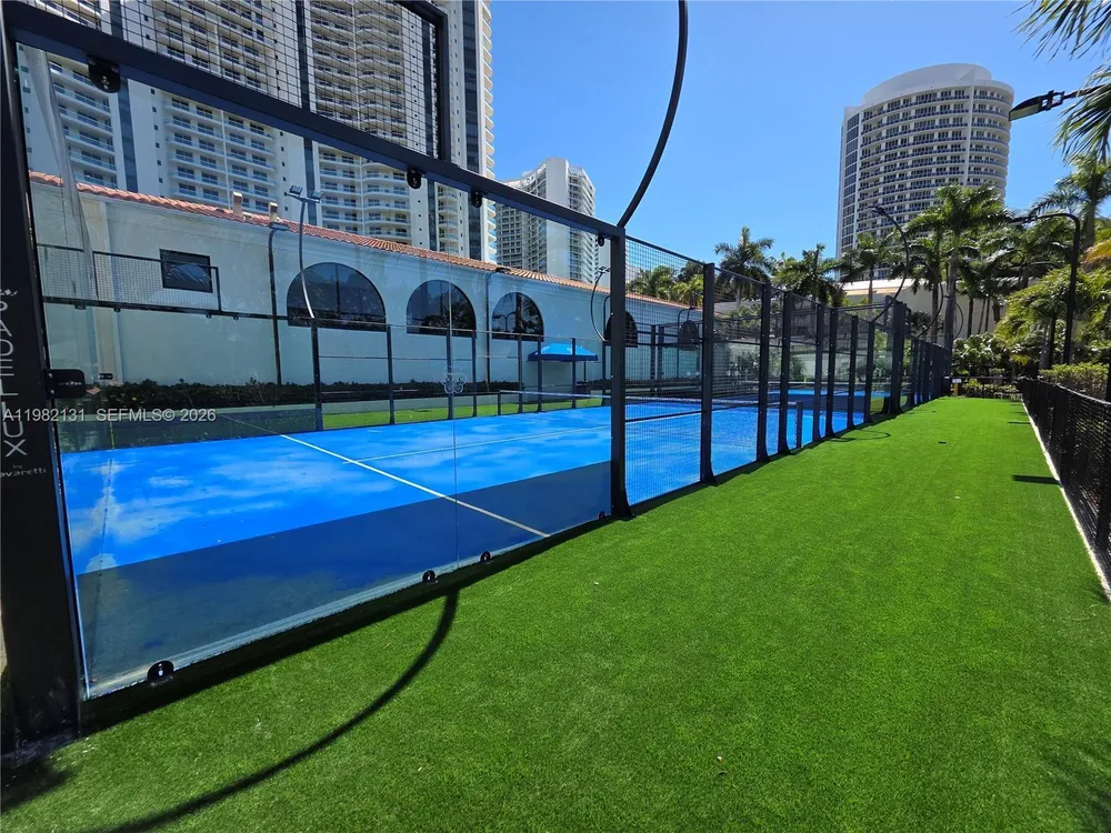 4000 Island Blvd, Aventura, FL 33160