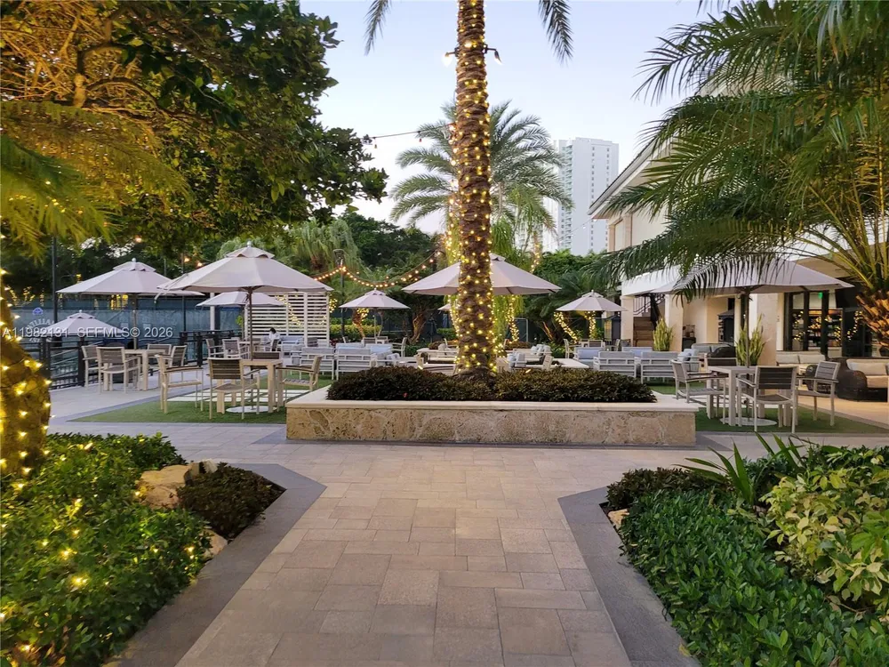 4000 Island Blvd, Aventura, FL 33160