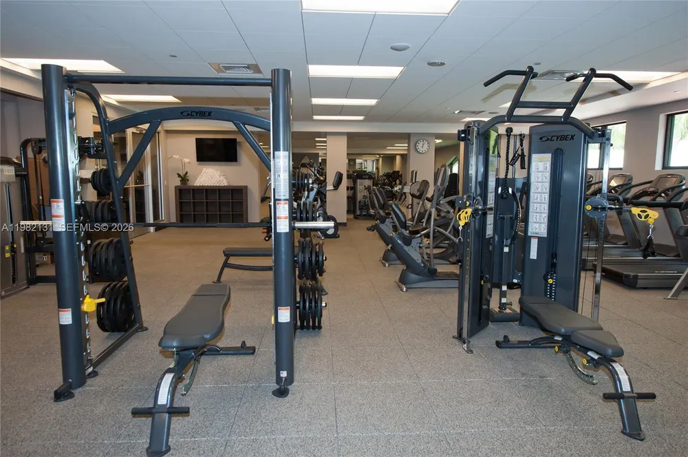 4000 Island Blvd, Aventura, FL 33160