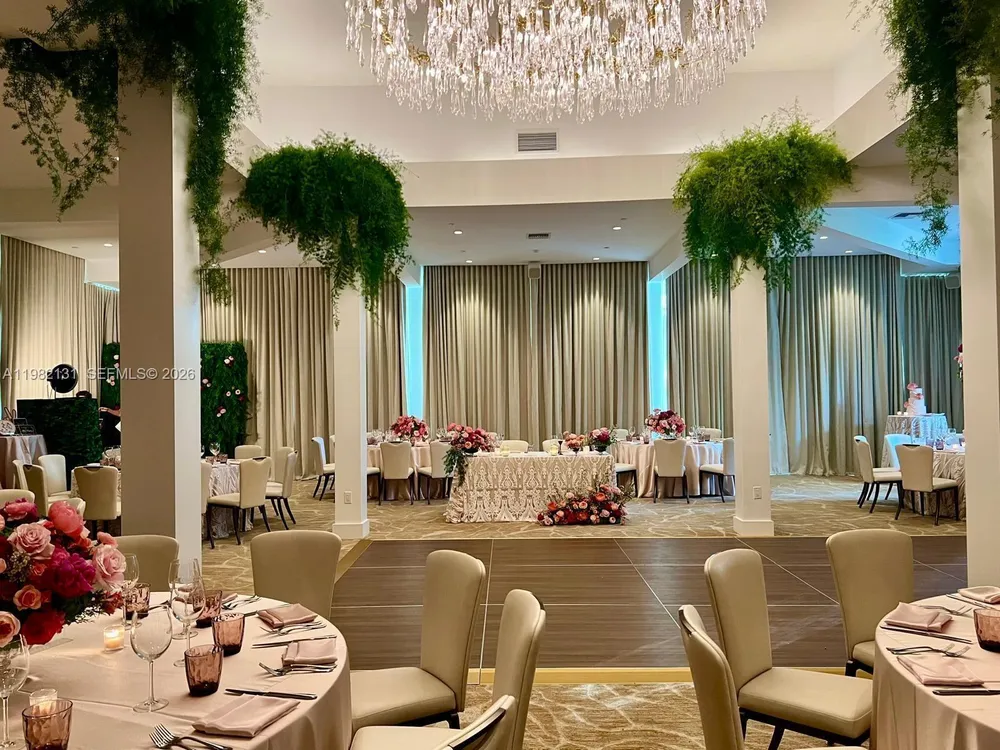 4000 Island Blvd, Aventura, FL 33160