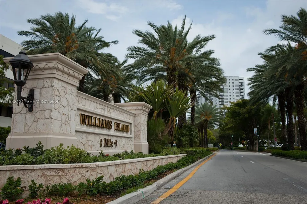 4000 Island Blvd, Aventura, FL 33160