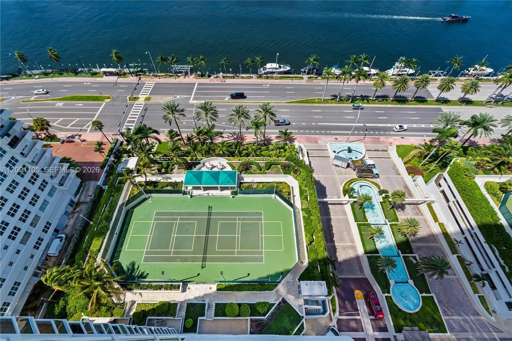 4775 Collins Ave, Miami Beach, FL 33140