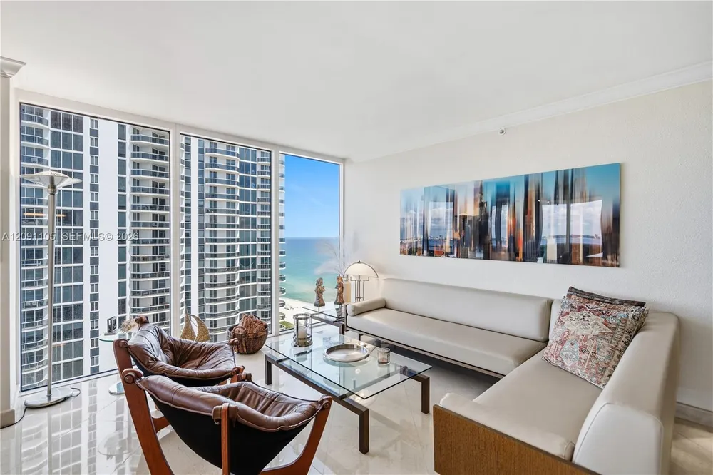 4775 Collins Ave, Miami Beach, FL 33140