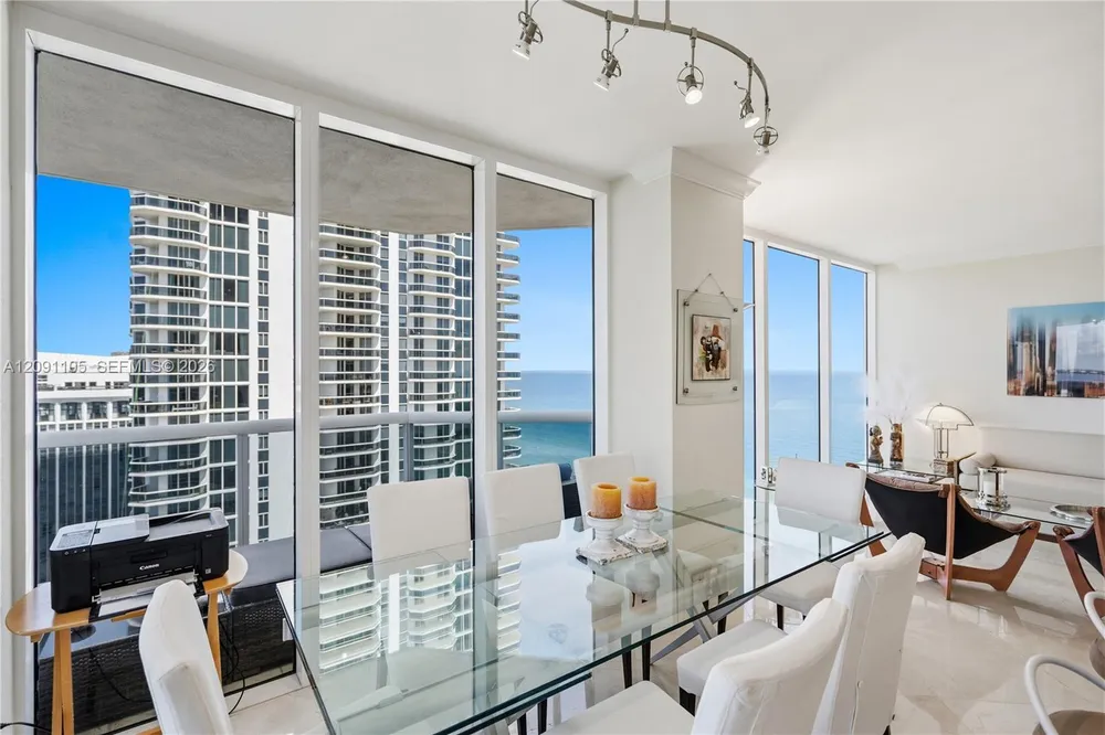 4775 Collins Ave, Miami Beach, FL 33140
