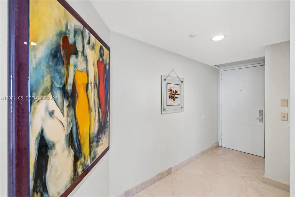 4775 Collins Ave, Miami Beach, FL 33140