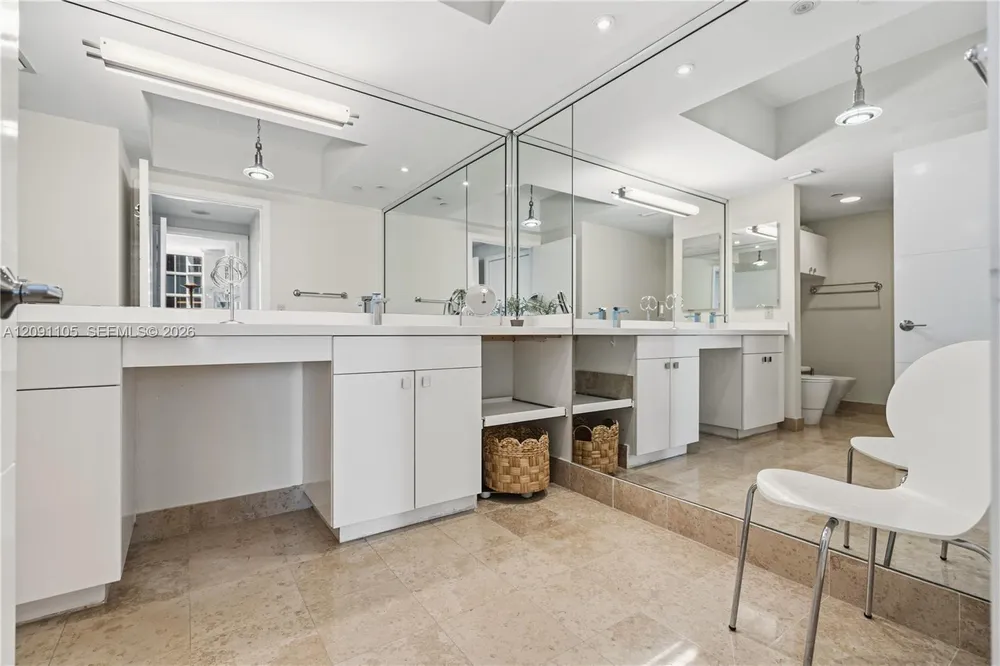 4775 Collins Ave, Miami Beach, FL 33140