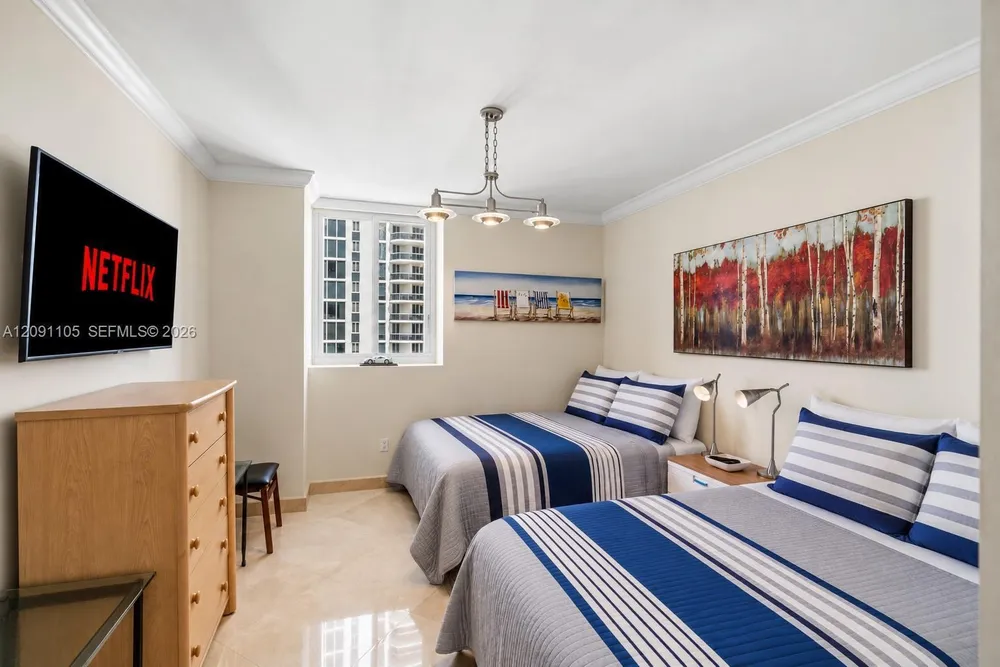 4775 Collins Ave, Miami Beach, FL 33140
