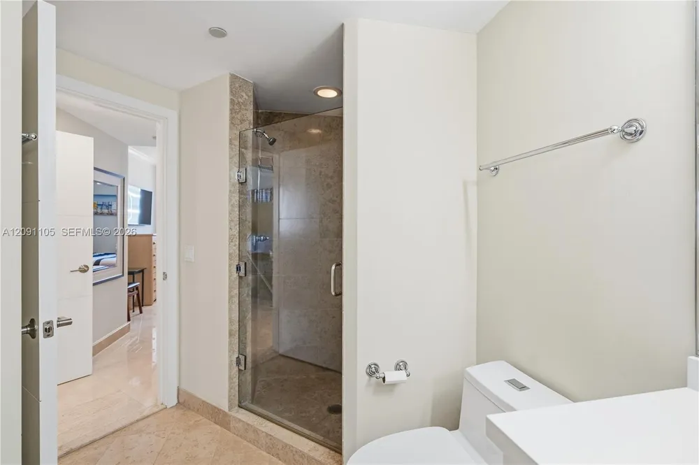 4775 Collins Ave, Miami Beach, FL 33140