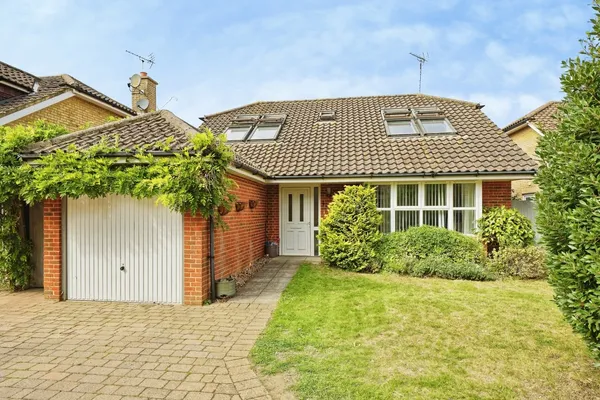 Coombe Drive, Mill Lane, Shepherdswel...