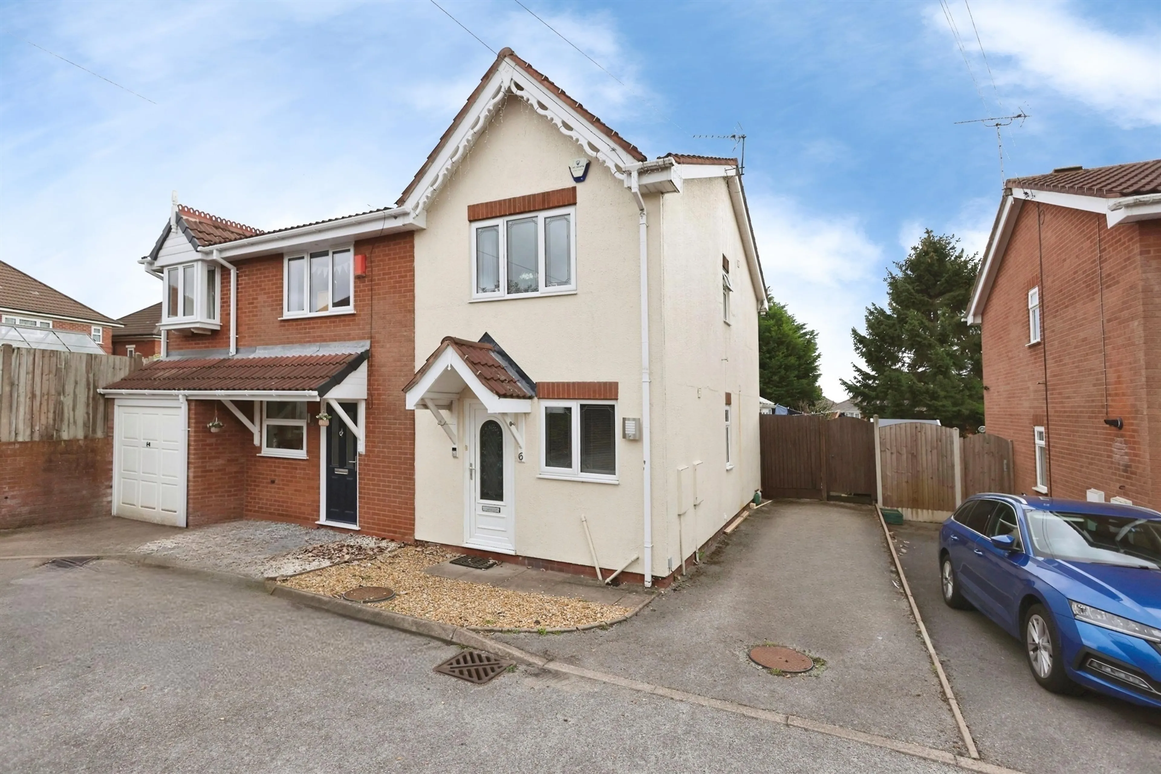Property photo 0