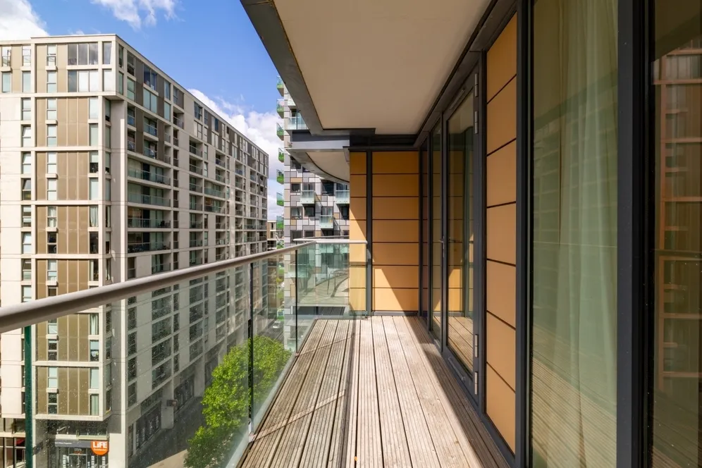 Millharbour, E14 photo 3