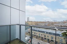 New Festival Avenue, E14 photo 3