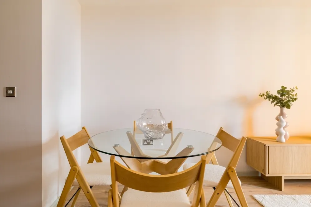 Millharbour, E14 photo 8