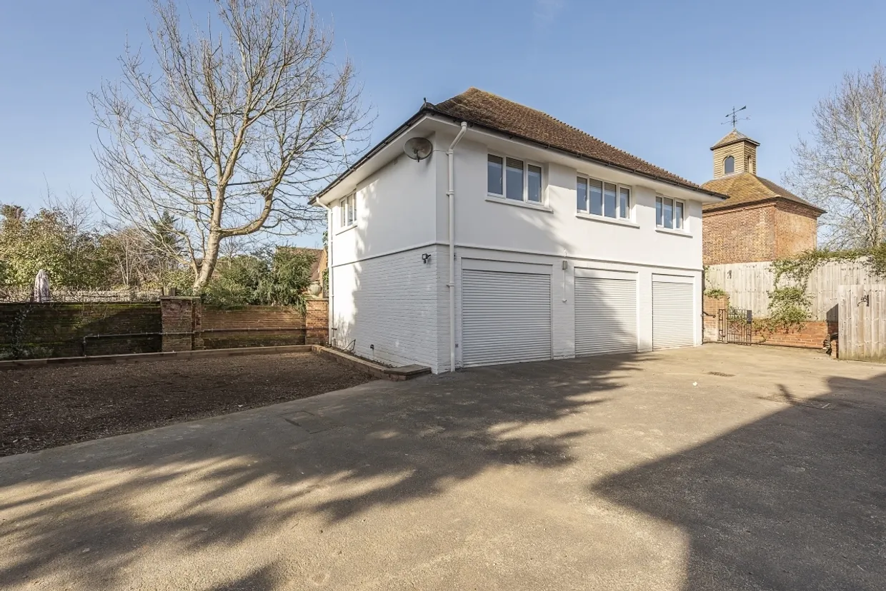 Wheathampstead Road Harpenden AL5 photo 11