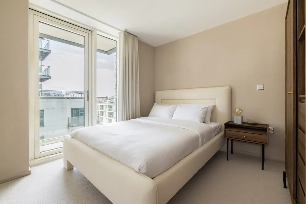 Millharbour, E14 photo 12