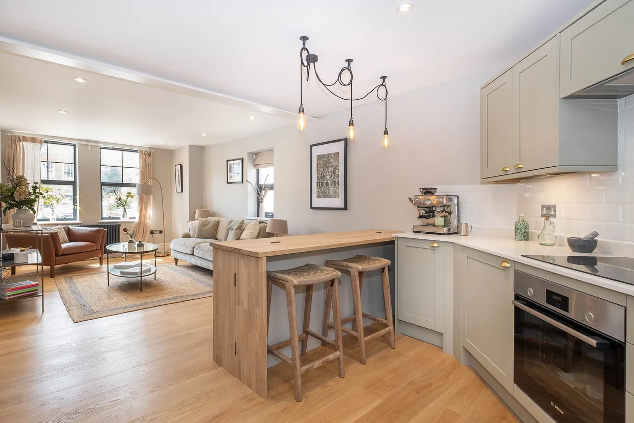 Claremont Road, Teddington, TW11 photo 5