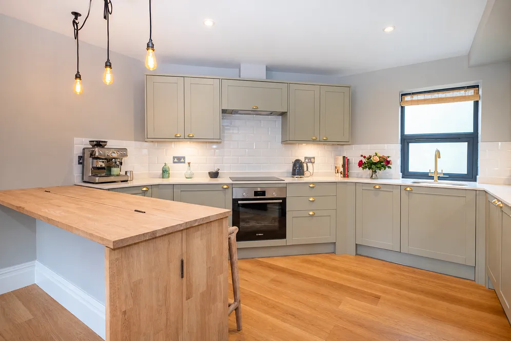 Claremont Road, Teddington, TW11 photo 9