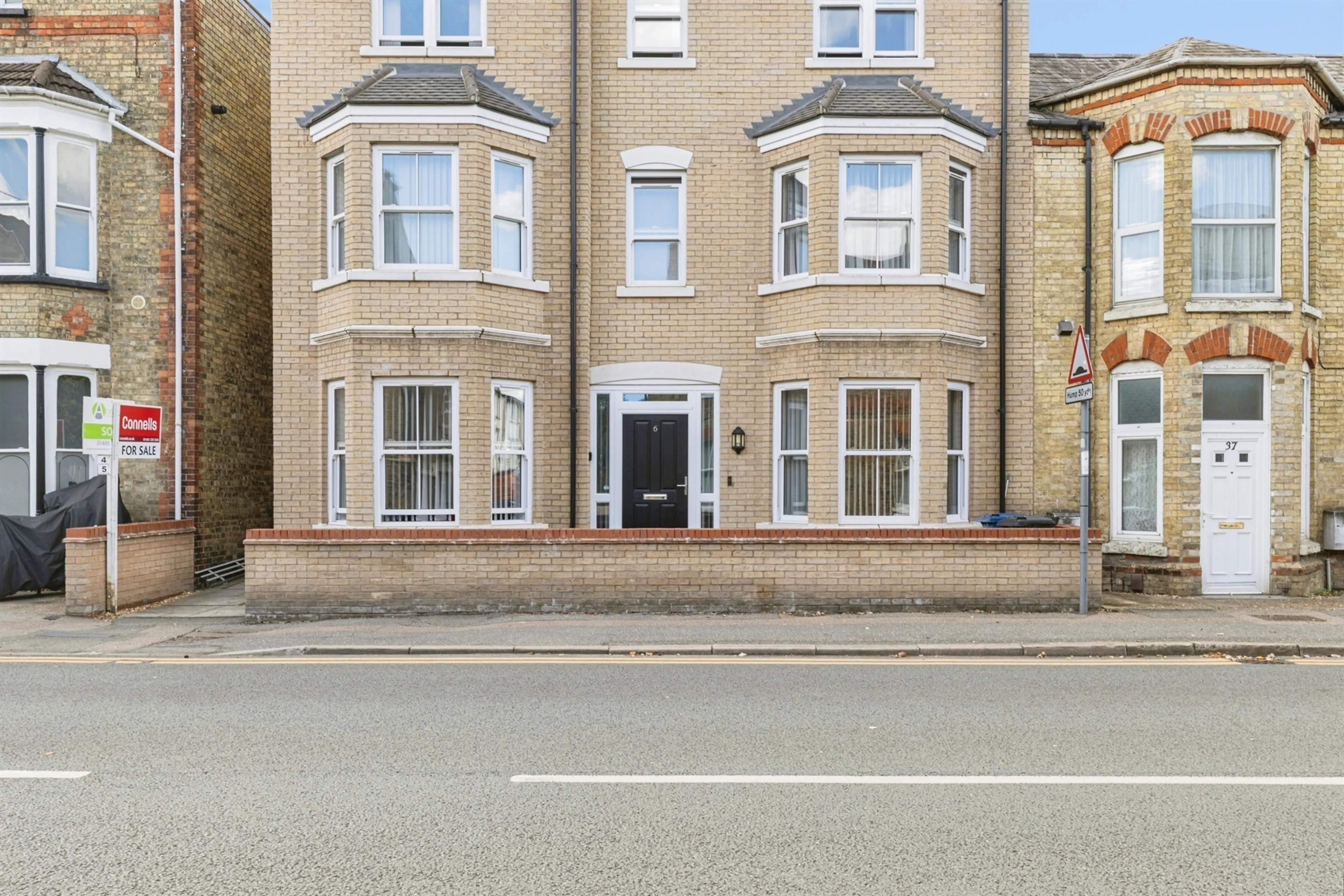 Property photo 0