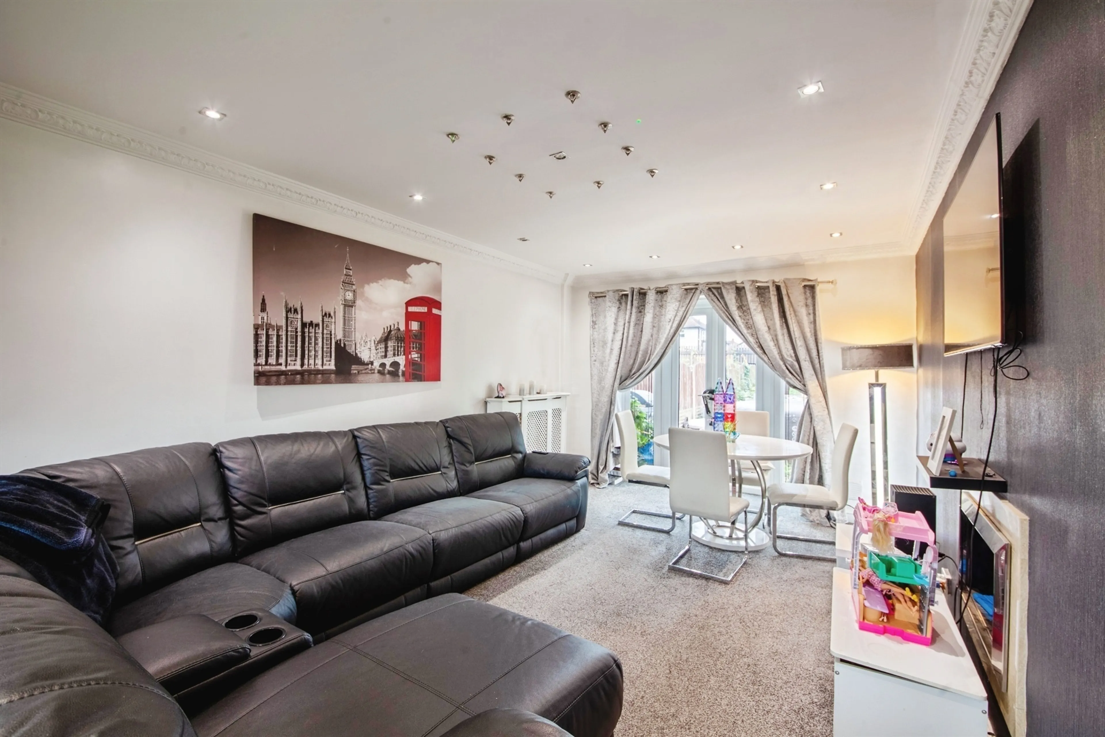 Property at Lindhurst Road, Athersley North, Barnsley