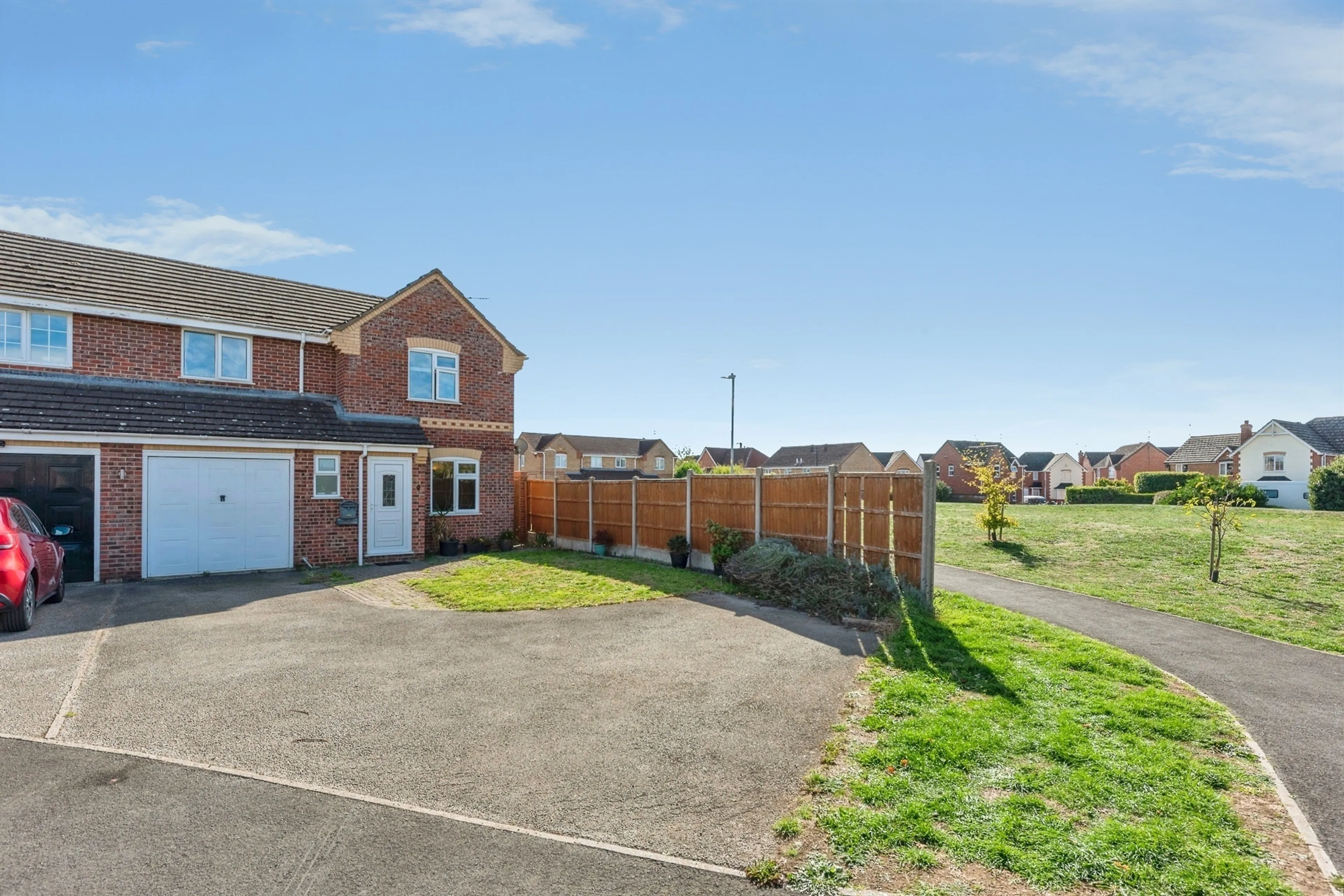 Property at Hawthorn Drive, SLEAFORD