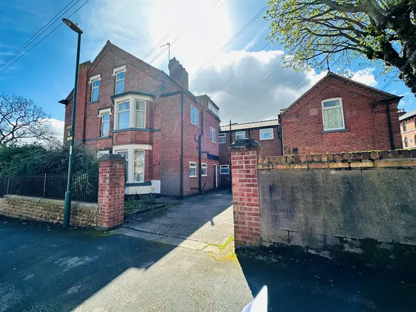 Woodborough Road, Mapperley Park, NG3...