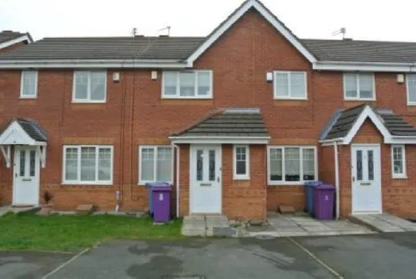 Woodhurst Crescent, L14