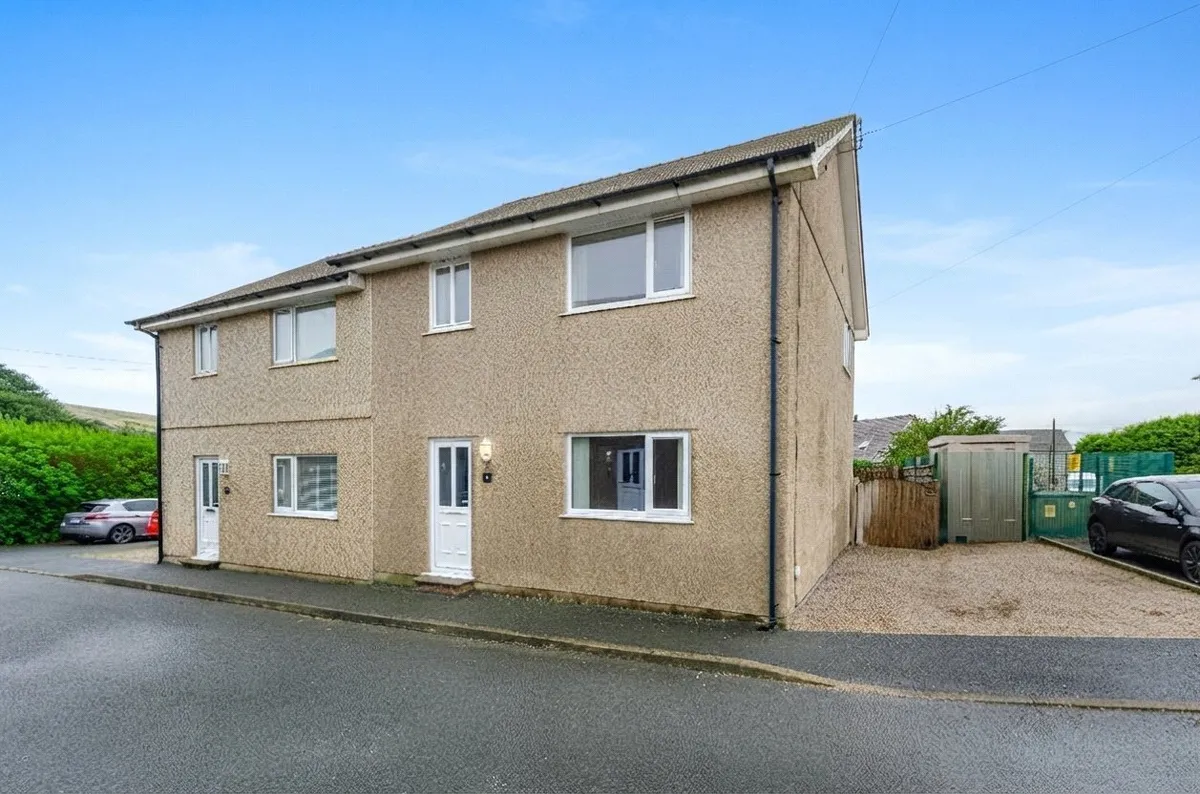 Maes Hyfryd, Llanaelhaearn, Caernarfon, Gwynedd, LL54