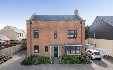 Bosun Close, Exeter